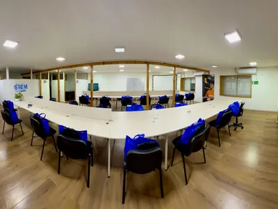 Vista general de la sala de capacitación de Centro Voltics